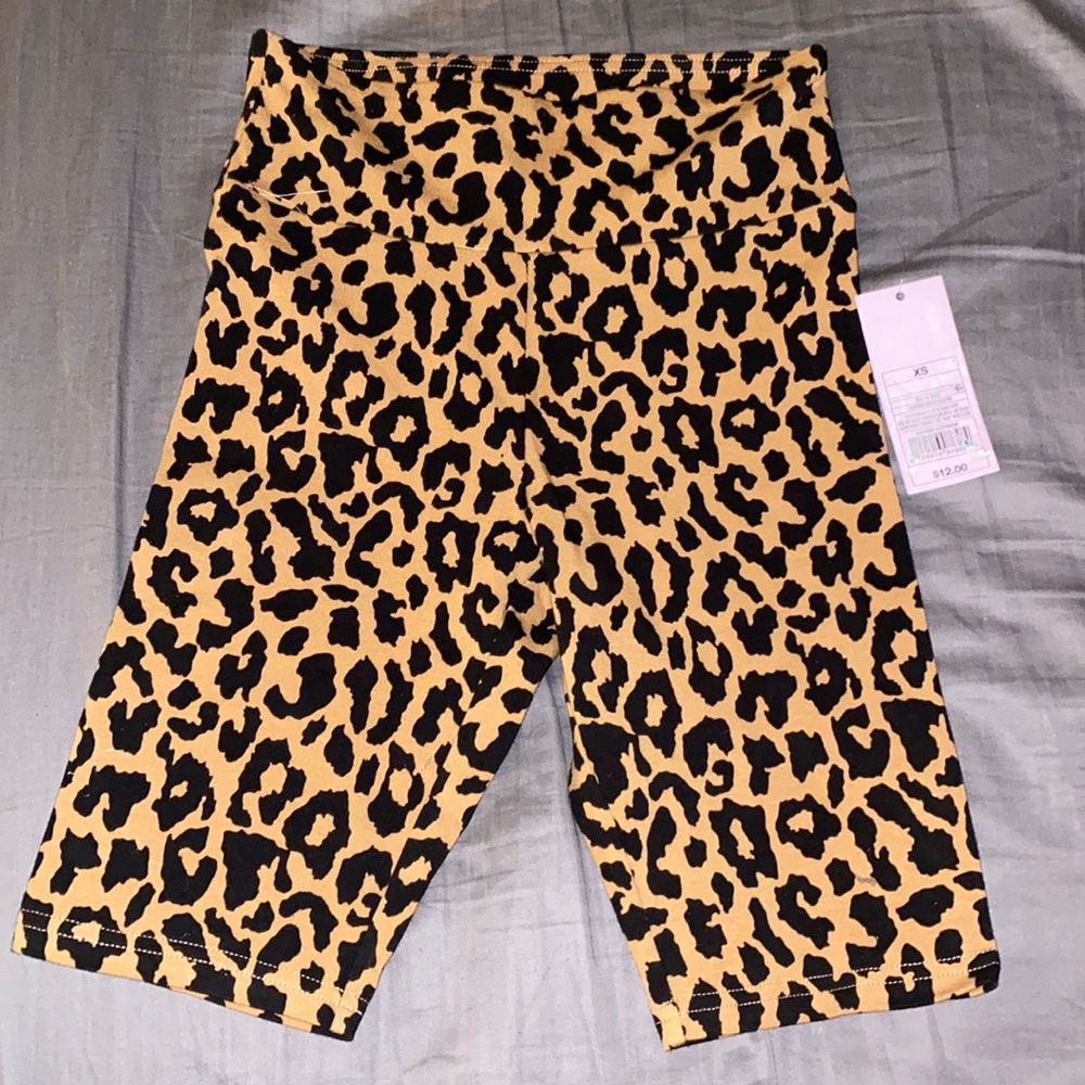 Free with $25 order! Wild fable Womens XS leopard print biker shorts.